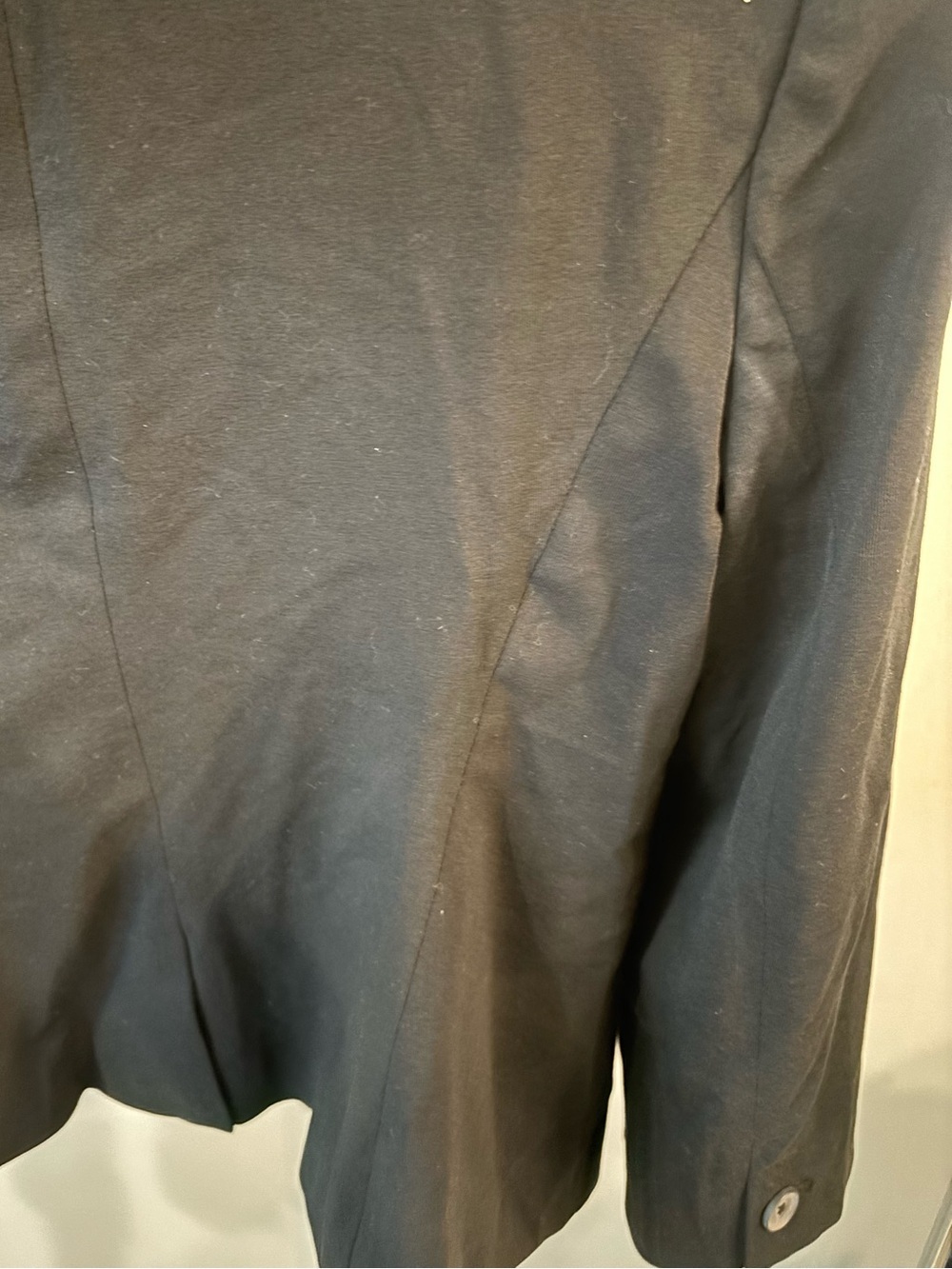 Banana Republic Black Women's Single-Button Blazer size small with shoulder pads - Picture 4 of 11